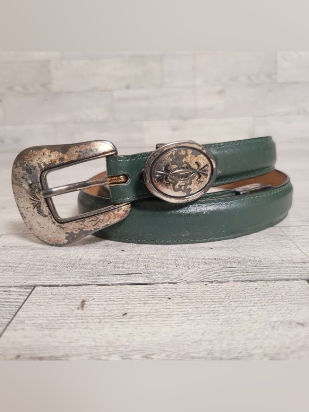 Women’s Vintage 90’s Justin Green Leather Western Rodeo Cowgirl Belt Size 28